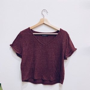 Short sleeve robbed crop top in maroon